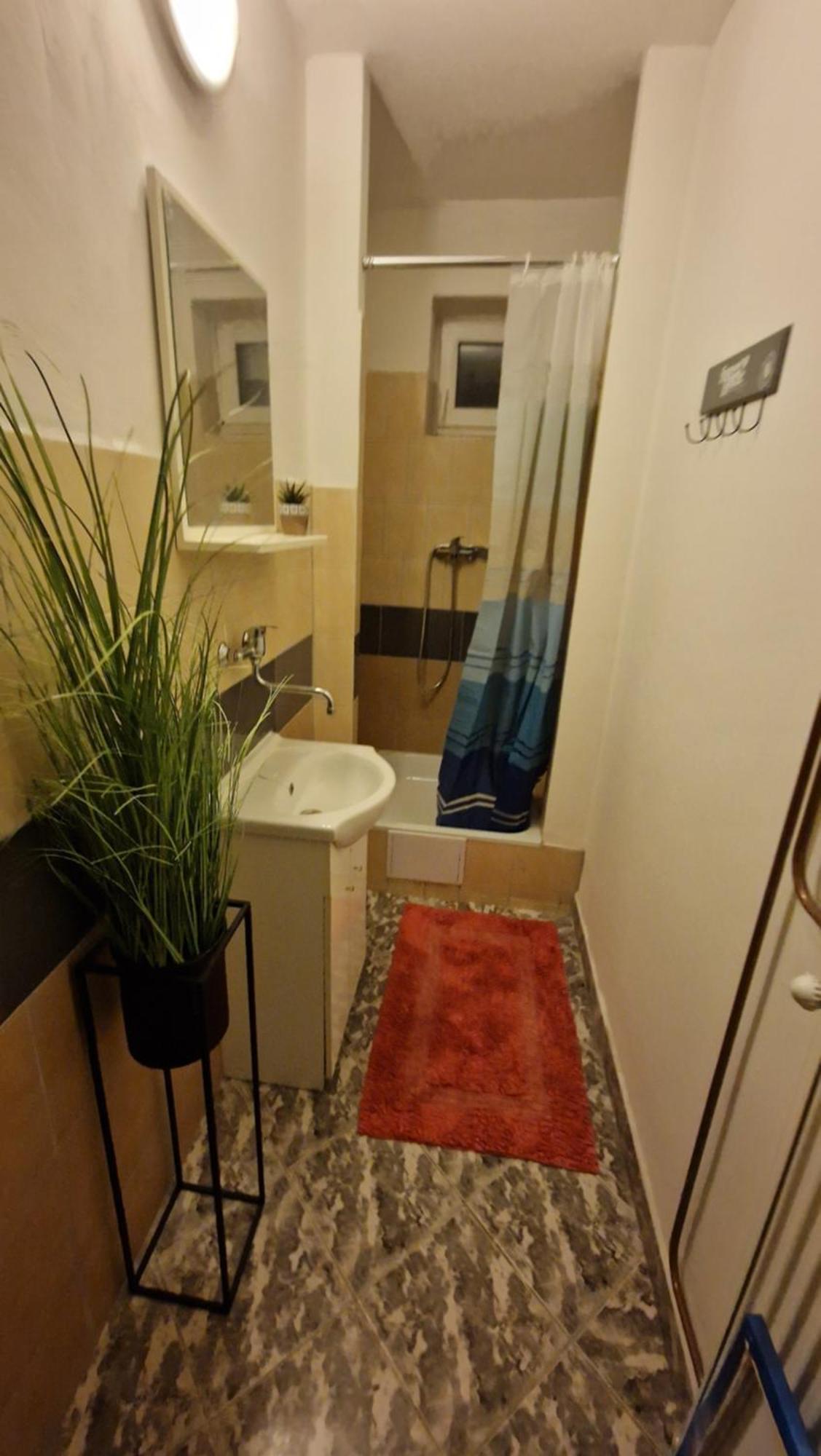 Farm Stay Nh Stables Nyrany Dış mekan fotoğraf