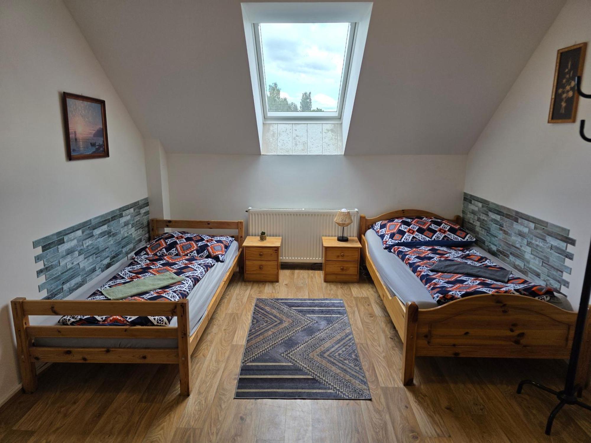 Farm Stay Nh Stables Nyrany Dış mekan fotoğraf